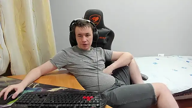 iliaskrislove online show from January 9, 12:34 pm