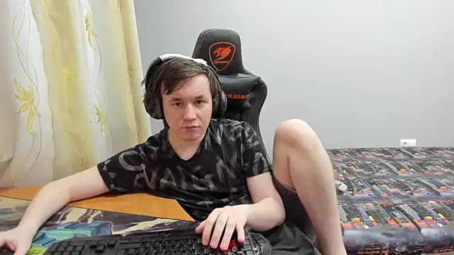 iliaskrislove online show from March 17, 12:35 am