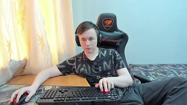 iliaskrislove online show from May 28, 5:48 am