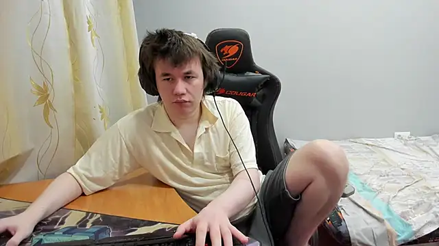 iliaskrislove online show from March 12, 1:00 am