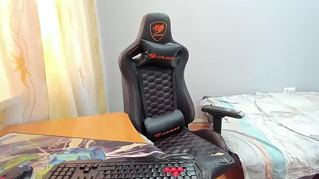 iliaskrislove online show from March 31, 1:24 pm