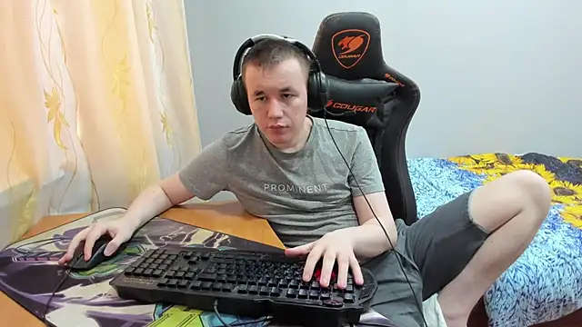 iliaskrislove online show from October 15, 4:00 am