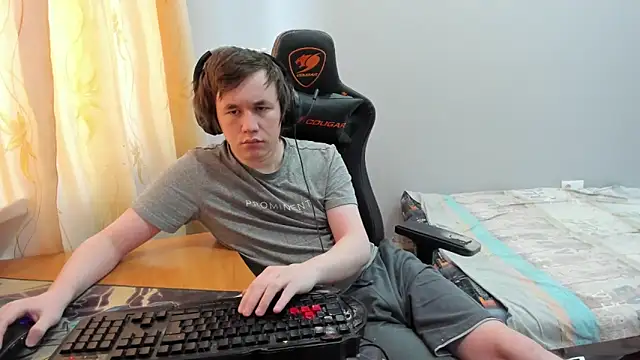 iliaskrislove online show from March 10, 4:38 am