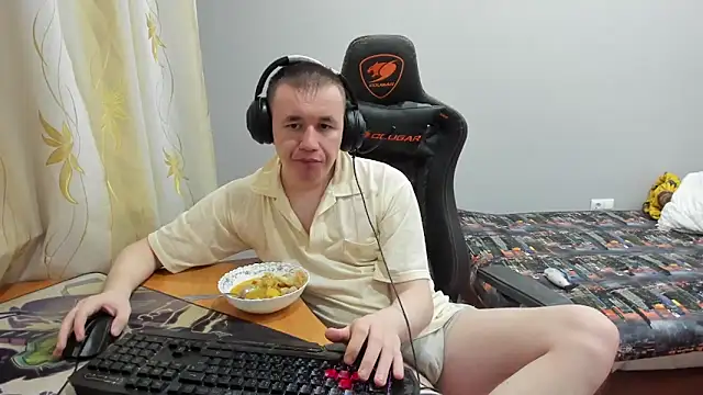 iliaskrislove online show from October 5, 5:58 pm