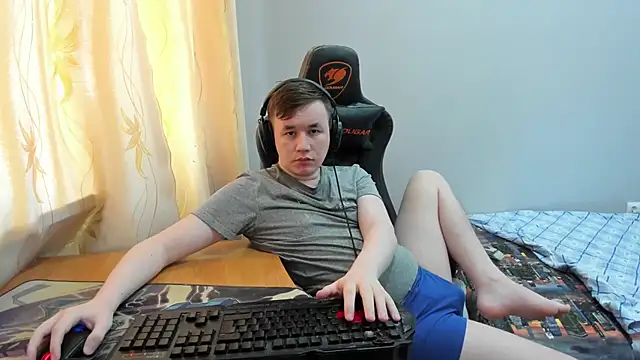 iliaskrislove online show from May 4, 4:49 am