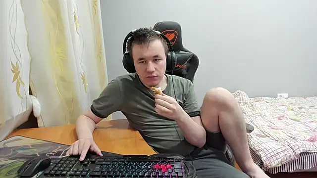 iliaskrislove online show from November 18, 2:49 am