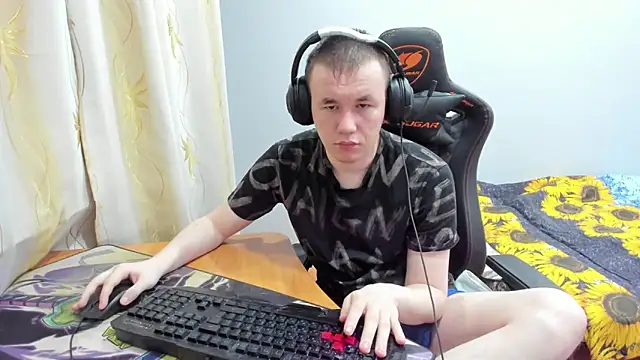 iliaskrislove online show from October 10, 3:35 pm