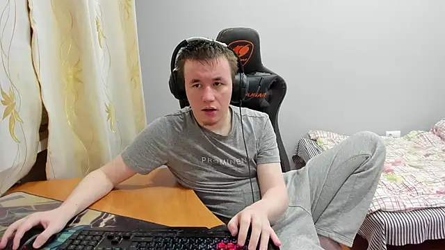 iliaskrislove online show from November 24, 2:28 pm