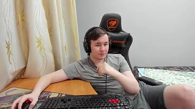 iliaskrislove online show from June 2, 6:41 pm