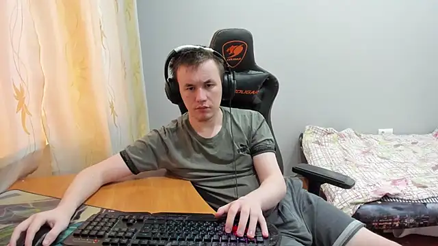 iliaskrislove online show from November 15, 10:52 am