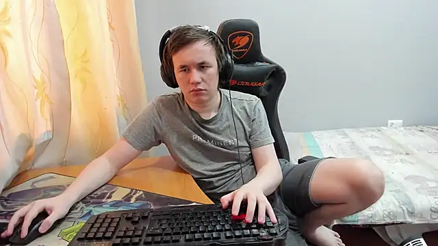 iliaskrislove online show from February 16, 11:31 am