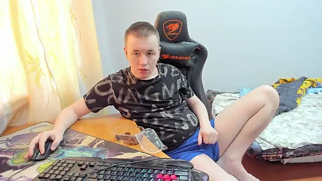 iliaskrislove online show from October 8, 9:33 am