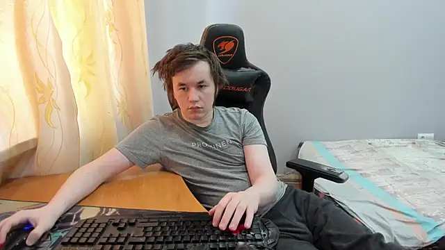 iliaskrislove online show from March 24, 4:12 am