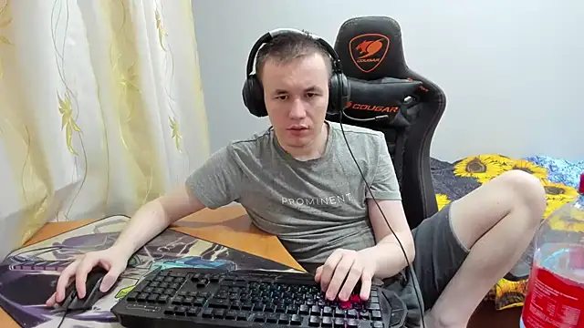 iliaskrislove online show from October 17, 4:42 pm