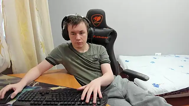 iliaskrislove online show from January 8, 12:00 pm