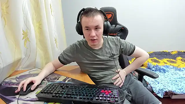 iliaskrislove online show from October 18, 4:53 pm