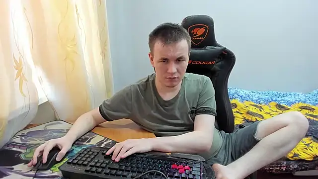 iliaskrislove online show from October 26, 4:24 am