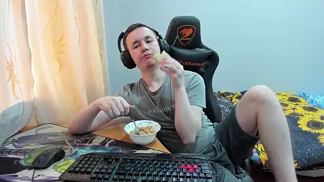 iliaskrislove online show from October 29, 10:58 am