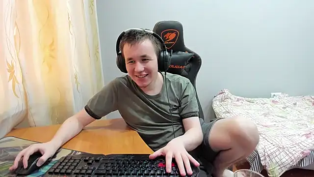 iliaskrislove online show from November 16, 11:37 am