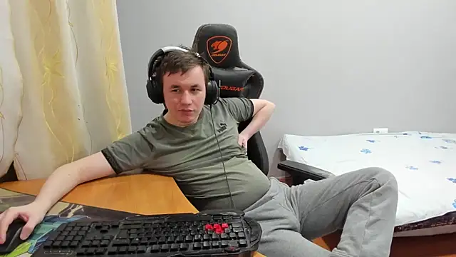 iliaskrislove online show from January 5, 5:27 pm