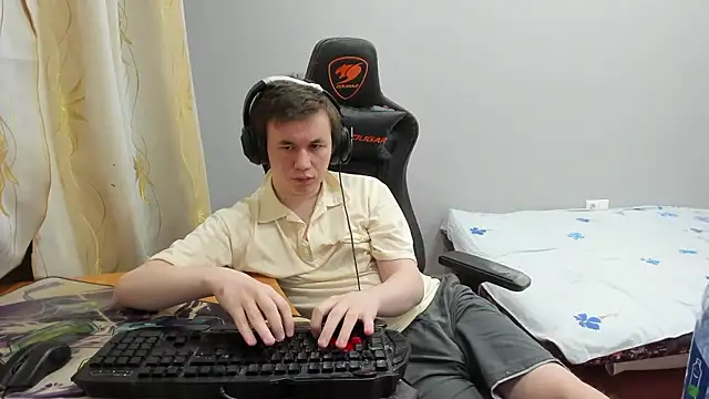 iliaskrislove online show from January 10, 12:39 am