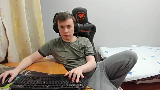 iliaskrislove online show from January 7, 4:34 pm