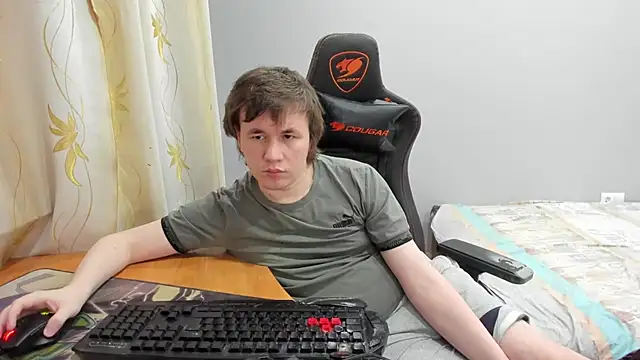 iliaskrislove online show from March 26, 8:07 pm