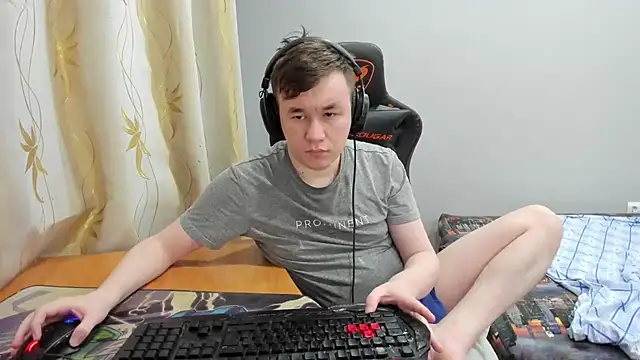 iliaskrislove online show from May 3, 4:43 pm