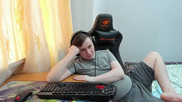 iliaskrislove online show from June 1, 3:00 pm