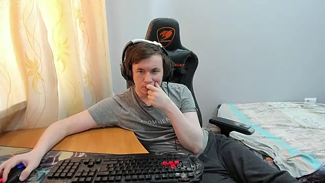 iliaskrislove online show from March 23, 1:00 pm