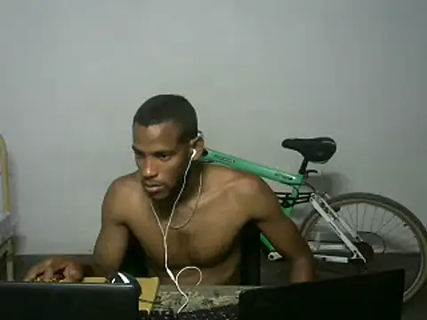 Snapshot of michel_sc chatting on May 10, 7:01 am michel sc online show from May 10, 7:01 am