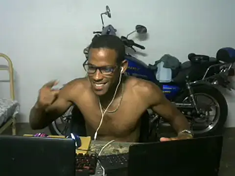 Snapshot of michel_sc chatting on May 21, 5:38 am michel sc online show from May 21, 5:38 am