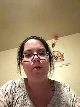 FreakNastyLacie online show from December 18, 4:06 am