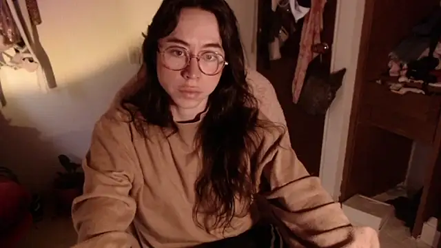 emily pearl  online show from November 15, 10:25 pm