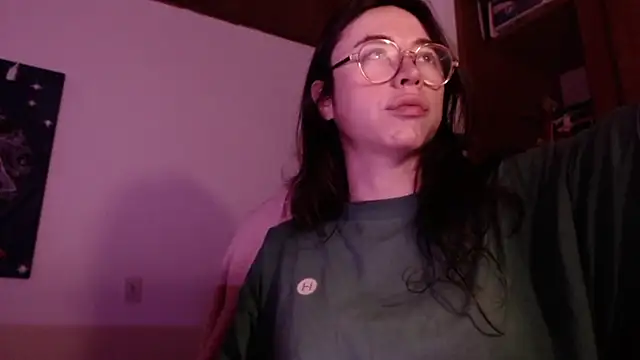 emily pearl  online show from January 12, 11:09 pm