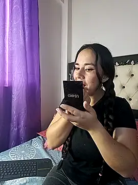 Snapshot of Veeronica_Smith chatting on February 20, 1:19 pm Veeronica Smith online show from February 20, 1:19 pm