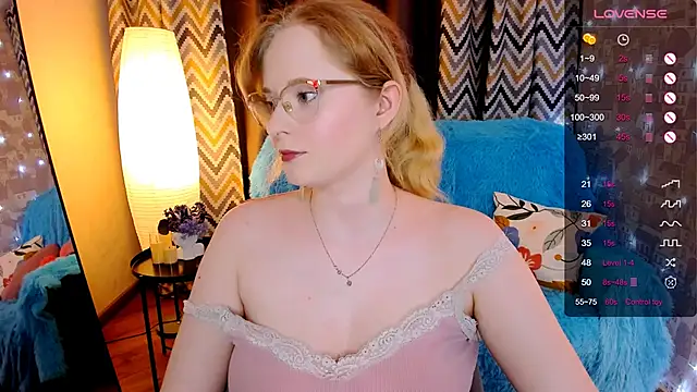 Aemilia  online show from November 30, 8:48 am