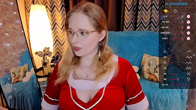 Snapshot of Aemilia_ chatting on December 19, 8:27 am Aemilia online show from December 19, 8:27 am