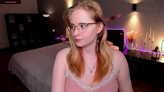 Aemilia  online show from May 3, 8:08 am