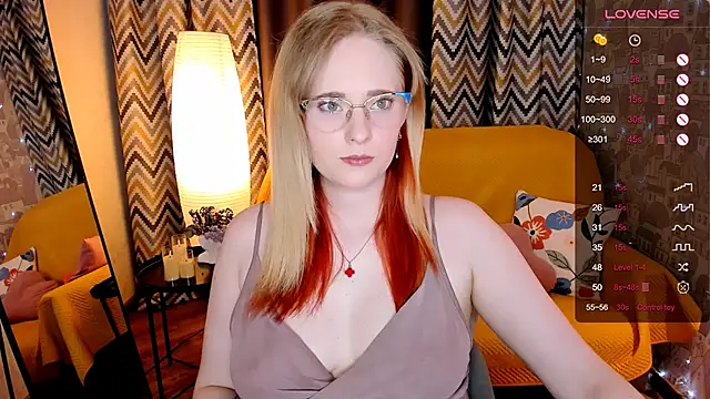 Aemilia  online show from March 31, 8:27 am