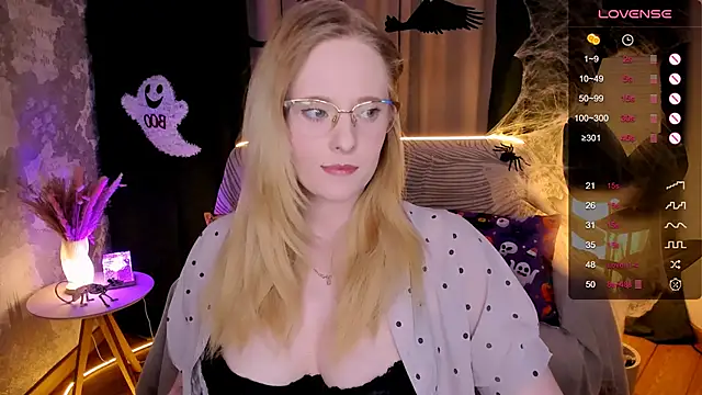 Aemilia  online show from October 27, 8:37 am