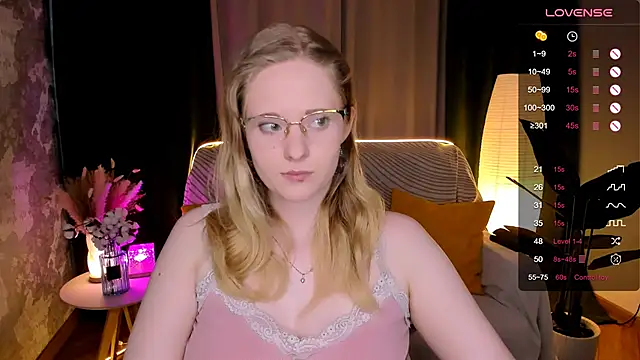 Aemilia  online show from March 4, 8:33 am