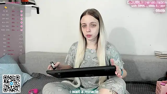 Alice Halle online show from January 14, 12:14 am