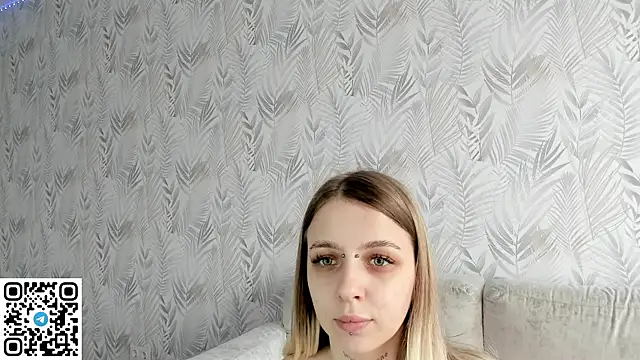 Alice Halle online show from May 24, 6:13 am