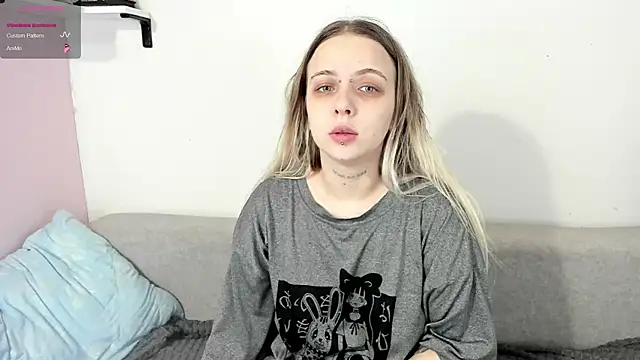 Alice Halle online show from January 10, 2:23 pm