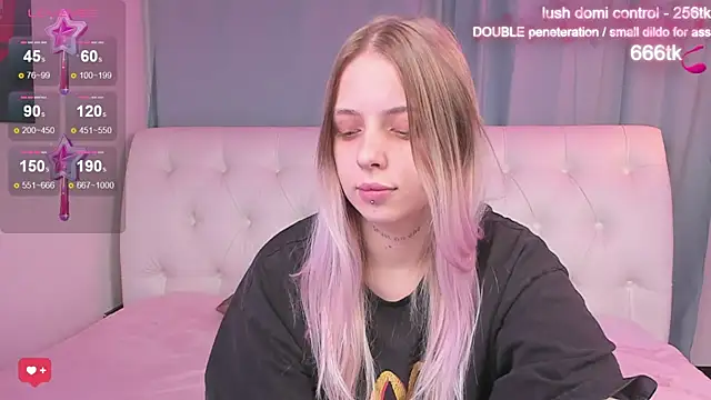 Alice Halle online show from October 18, 4:14 am