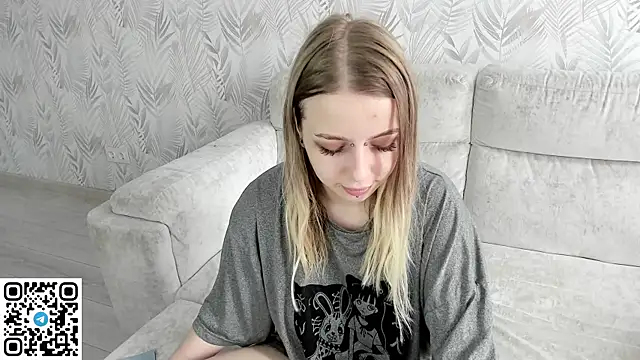 Alice Halle online show from May 16, 2:43 am