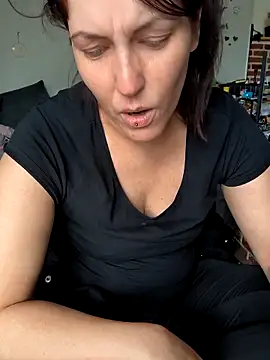 Linalicious online show from May 12, 10:43 am