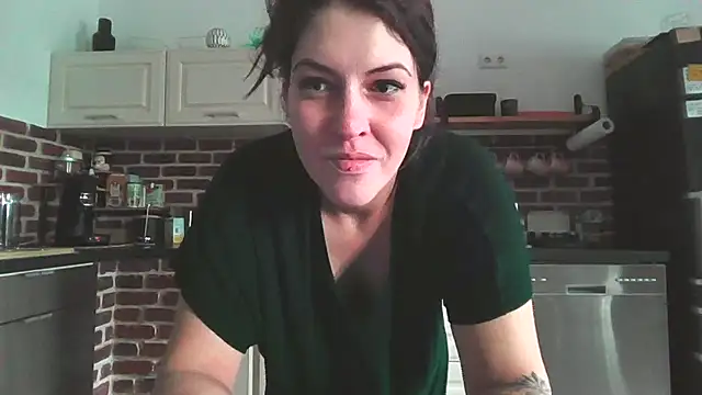 Linalicious online show from July 24, 7:26 am