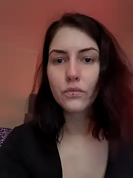 Snapshot of Linalicious chatting on November 7, 3:05 pm Linalicious online show from November 7, 3:05 pm